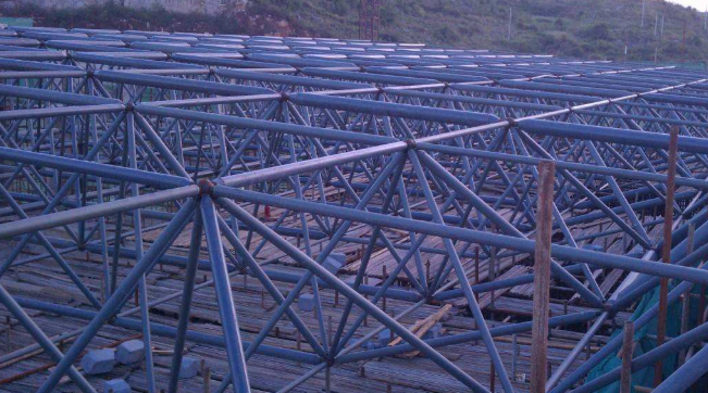 东城概述网架加工中对钢材的质量的过细恳求